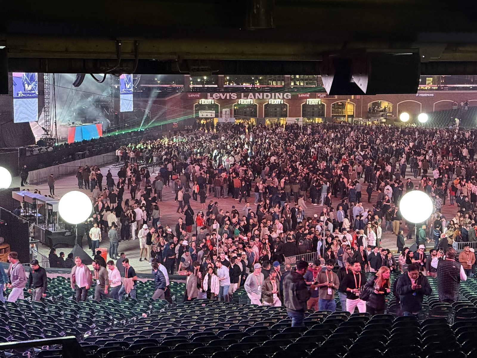 Chainsmokers concert at Oracle Park